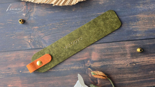 Pinnacle Personalised Leather Bookmark